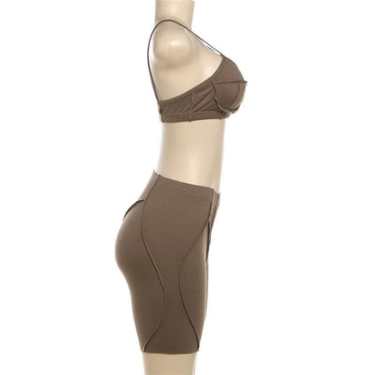 Effortlessly Elegant Garment with a Timeless Design