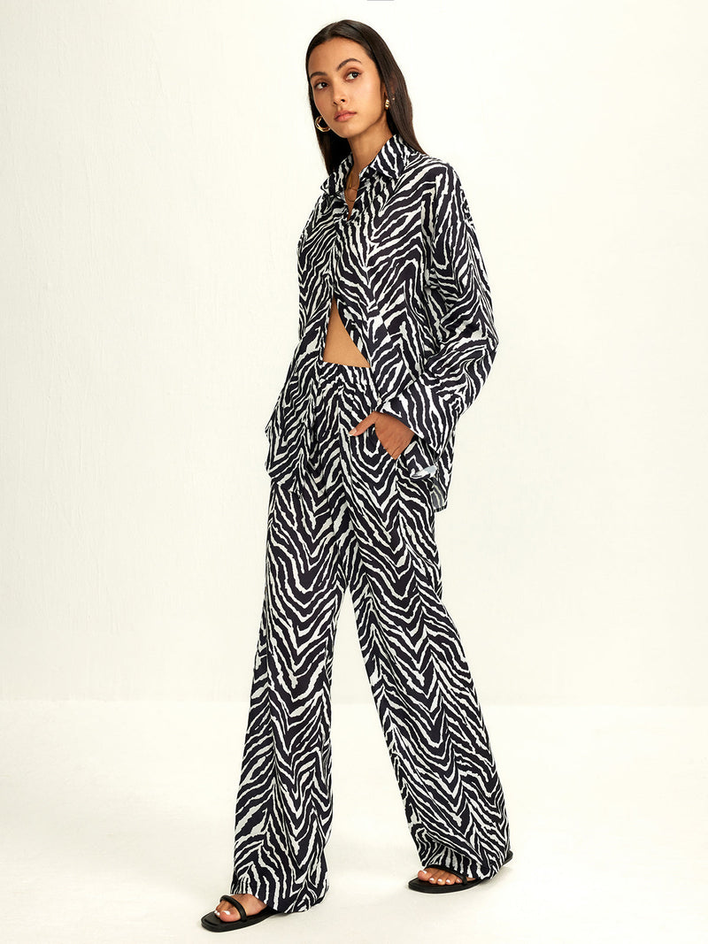 Gracefully Styled Pants for Any Occasion