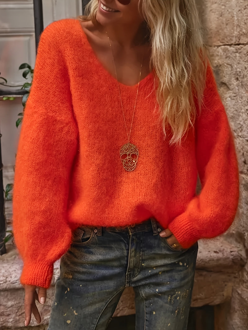 Effortlessly Elegant Sweater with a Timeless Design