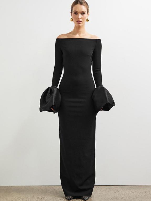 Effortlessly Elegant Dress with a Timeless Design