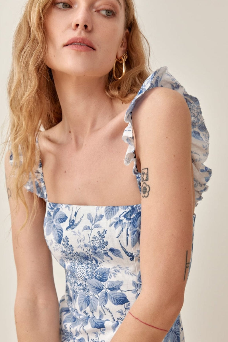 Beautifully Crafted Dress in a Classic Style