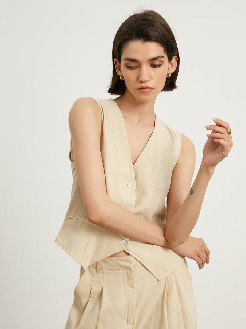 Elegantly Styled Pants for Everyday Wear