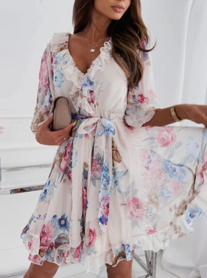 Classic Vintage Dress with a Flattering Fit