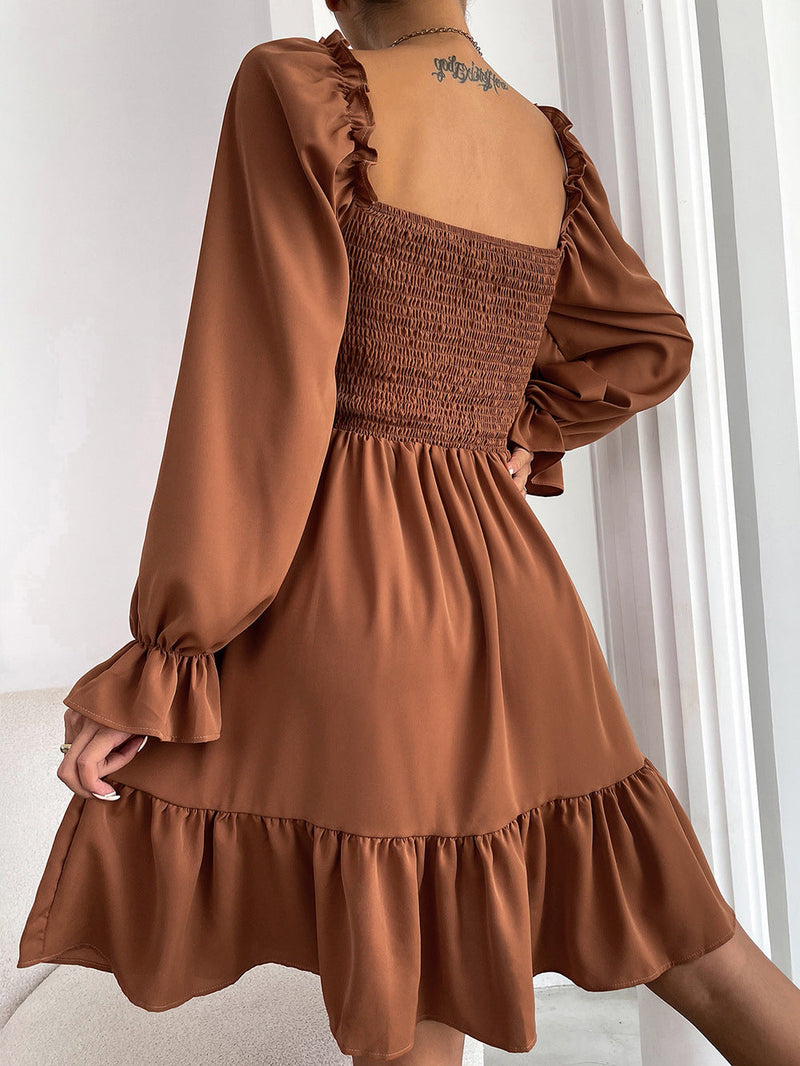Effortlessly Elegant Dress with a Timeless Design