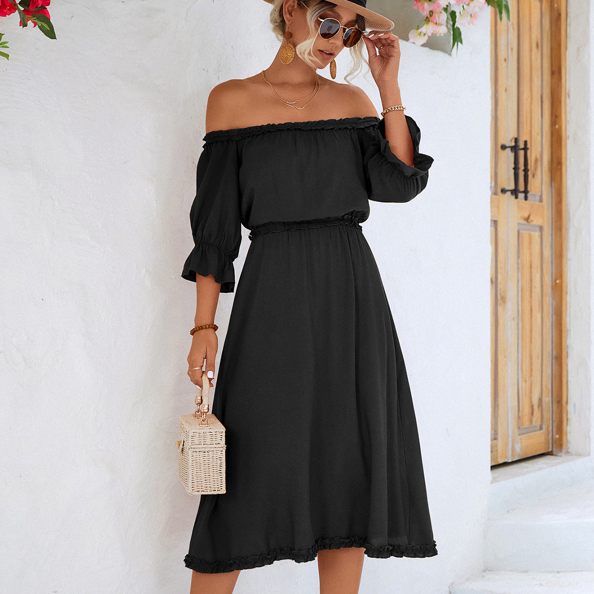 Beautifully Crafted Dress in a Classic Style
