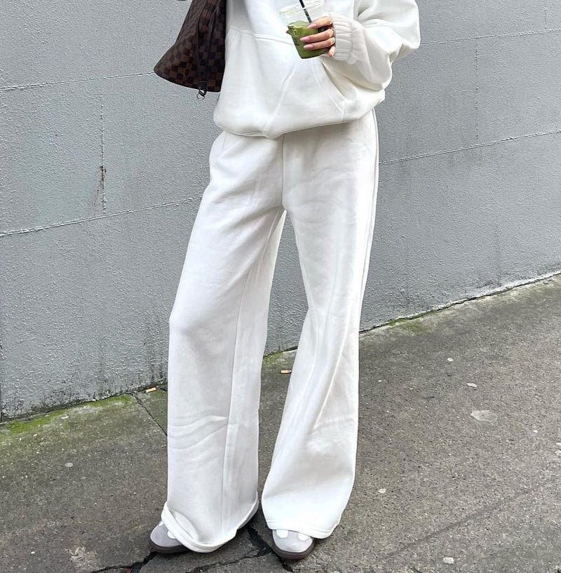 Elegantly Styled Pants for Everyday Wear