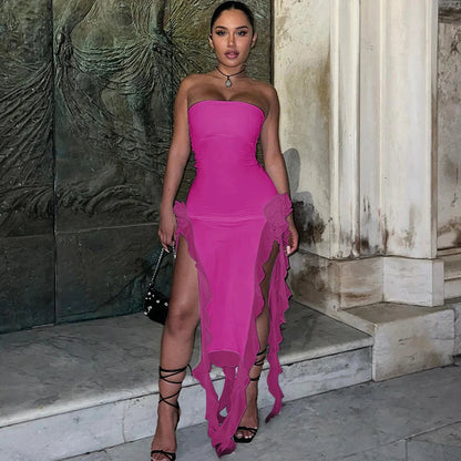 Beautifully Finished Dress in a Timeless Design