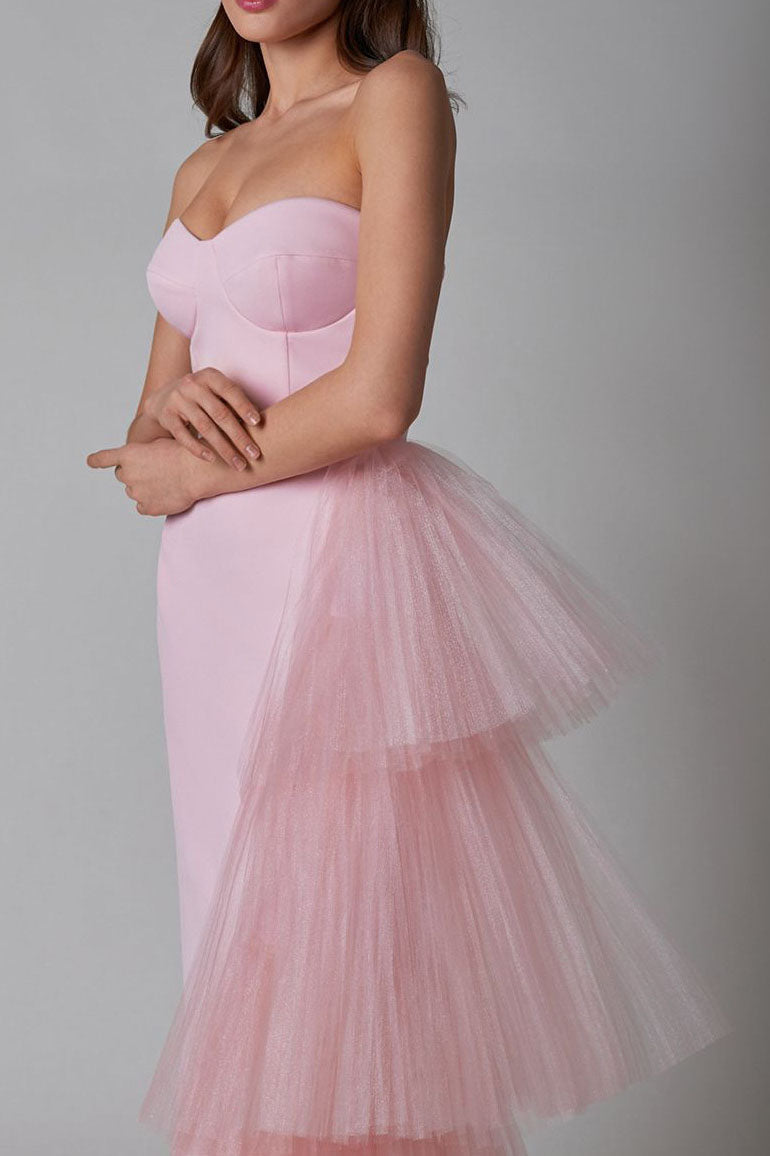 Gracefully Styled Dress for Any Occasion