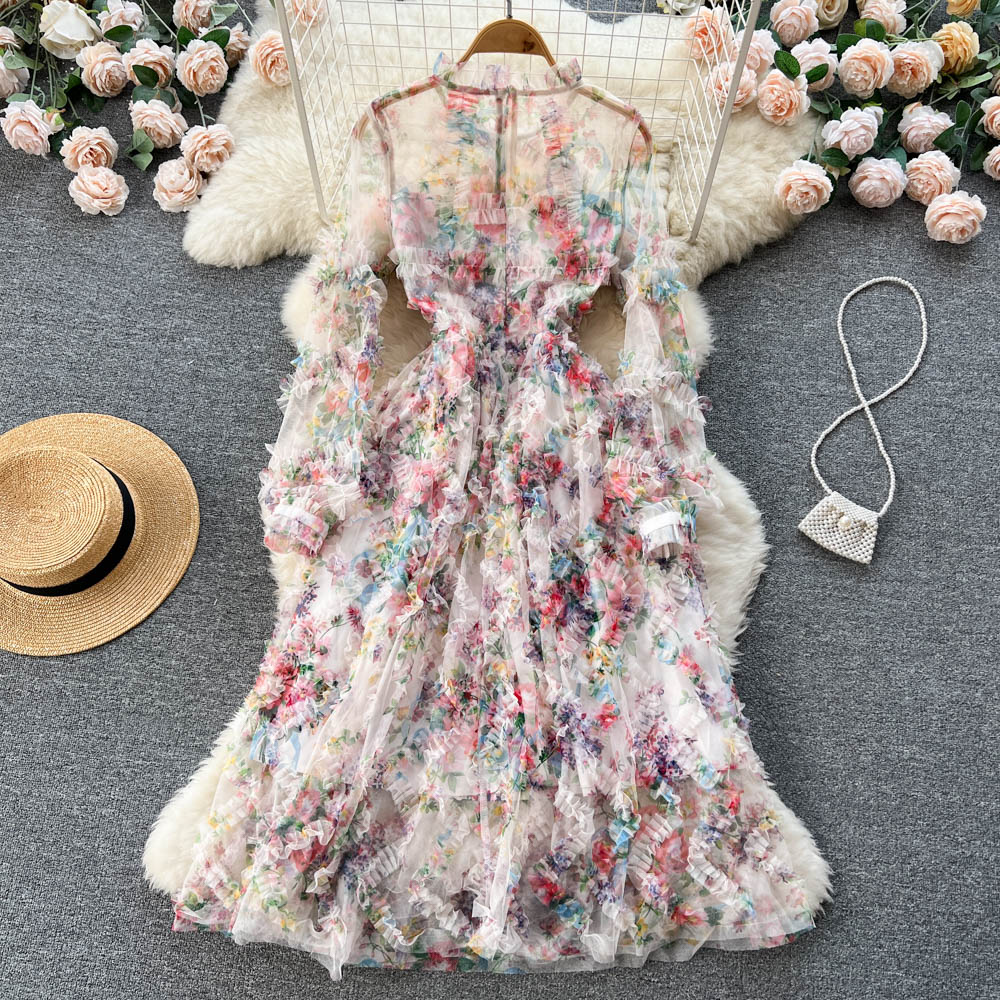 Well Tailored Dress with a Graceful Silhouette