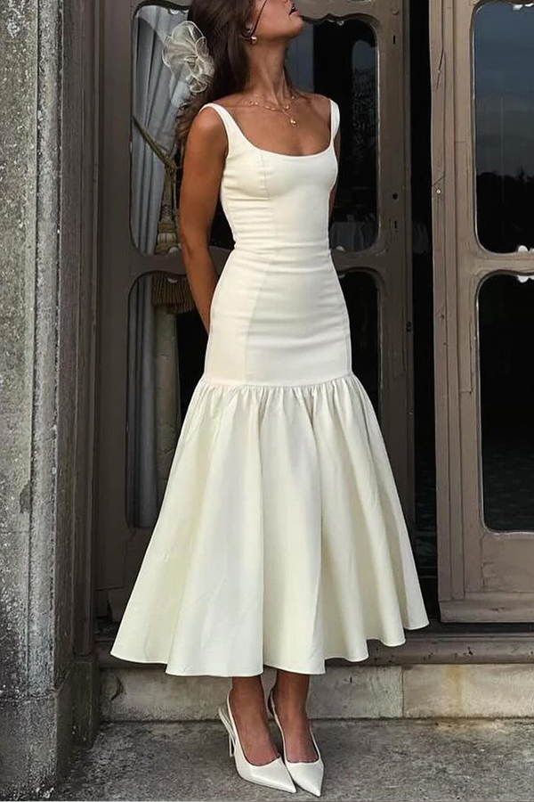 A Vintage Style Dress with Delicate Timeless Details