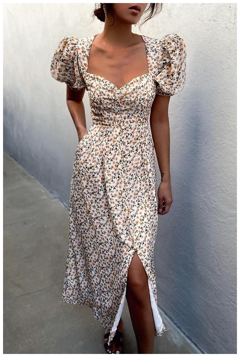 Well Tailored Dress with a Graceful Silhouette