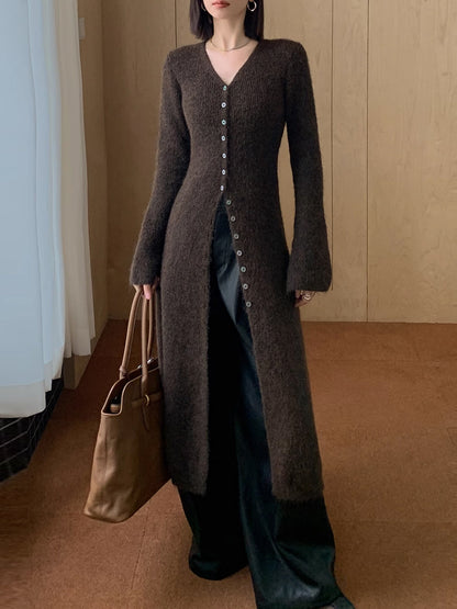 Effortlessly Elegant Sweater with a Timeless Design