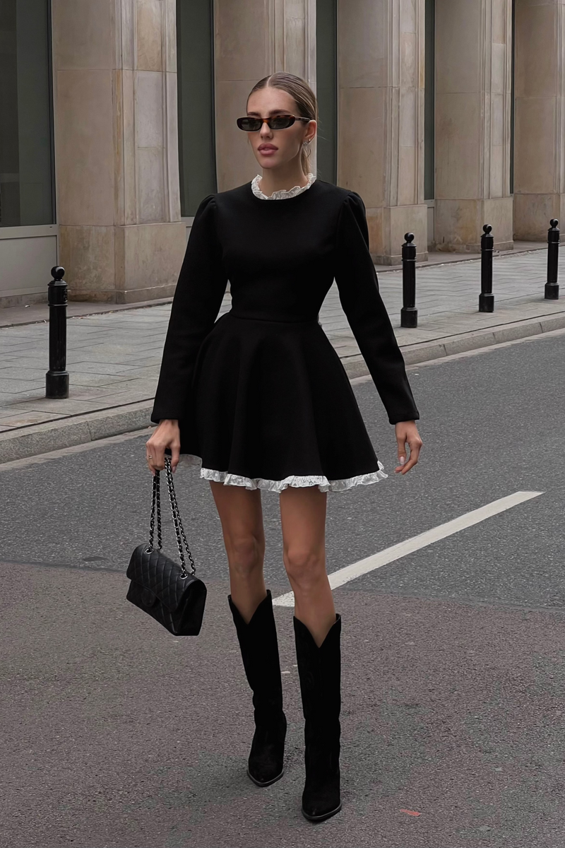 Beautifully Crafted Dress in a Classic Style