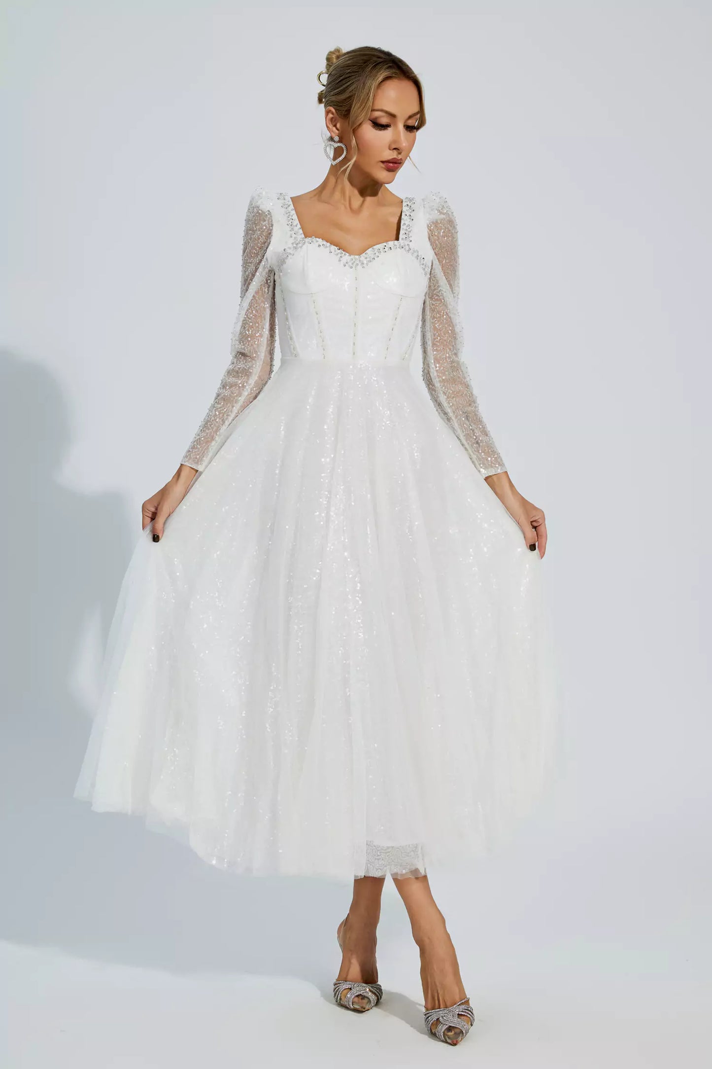 Beautifully Crafted Dress in a Classic Style