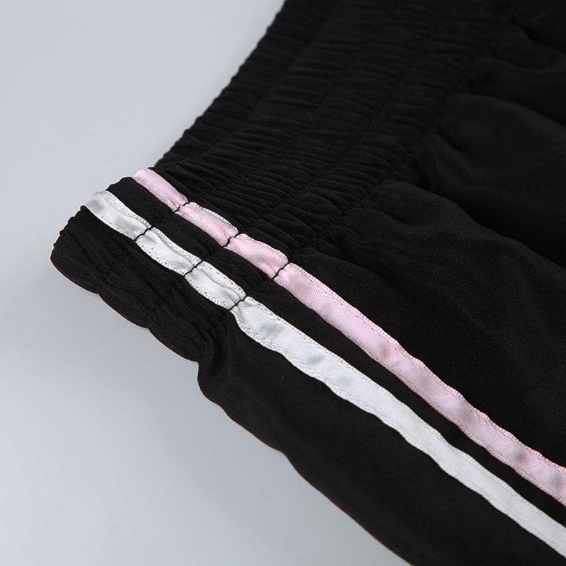 Elegantly Styled Pants for Everyday Wear