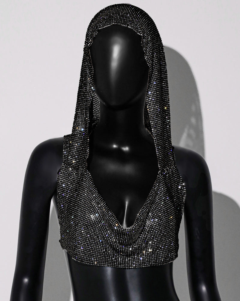 Well Tailored Garment with a Graceful Silhouette