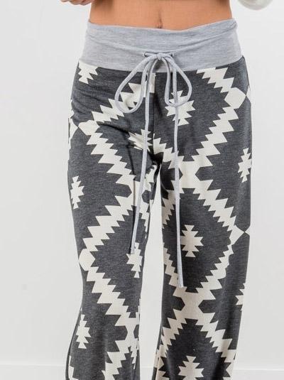Classic Vintage Pants with a Flattering Fit