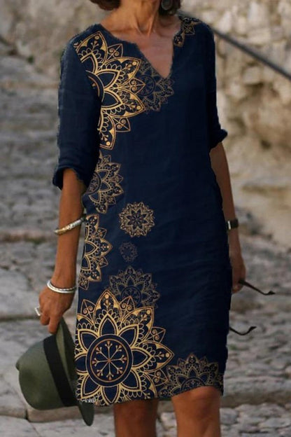 Beautifully Finished Dress in a Timeless Design