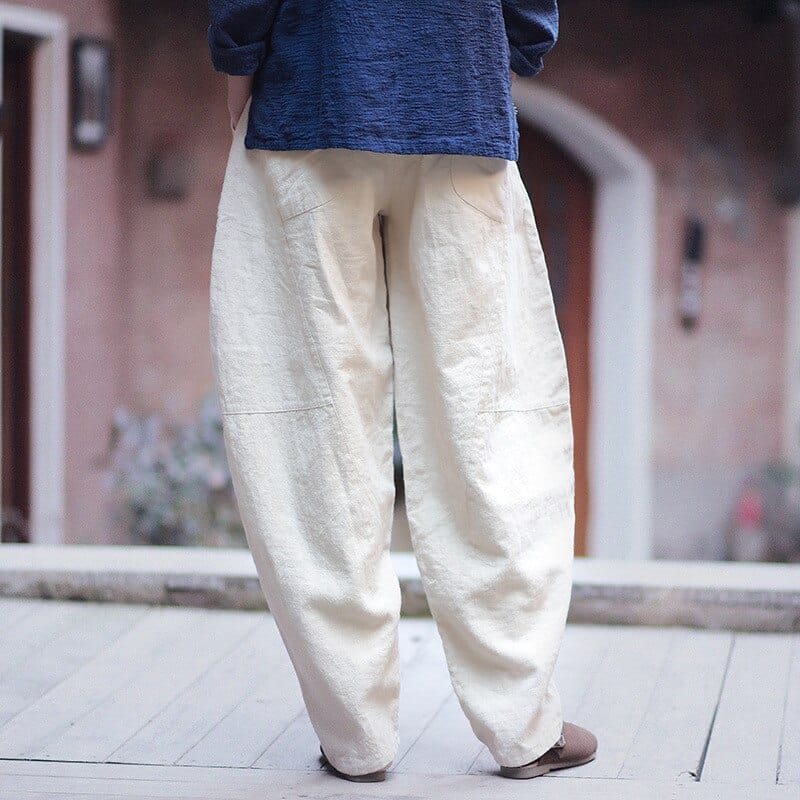 Classic Vintage Pants with a Flattering Fit