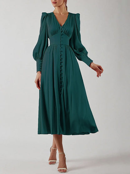 Polished Dress with an Effortless Classic Look