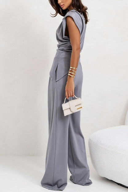 Well Tailored Pants with a Graceful Silhouette
