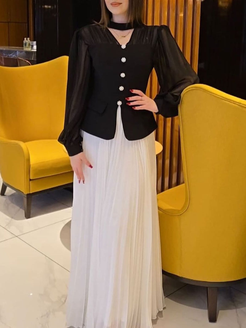 Sophisticated Dress with a Clean Classic Look