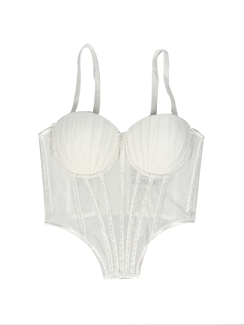 Well Tailored Garment with a Graceful Silhouette