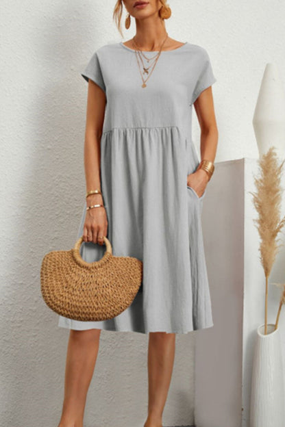 Well Tailored Dress with a Graceful Silhouette