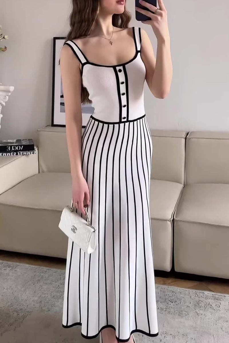 Sophisticated Dress with a Clean Classic Look