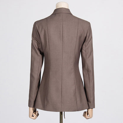 Well Tailored Garment with a Graceful Silhouette
