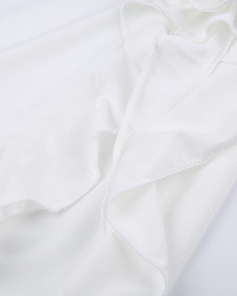 Effortlessly Elegant Dress with a Timeless Design