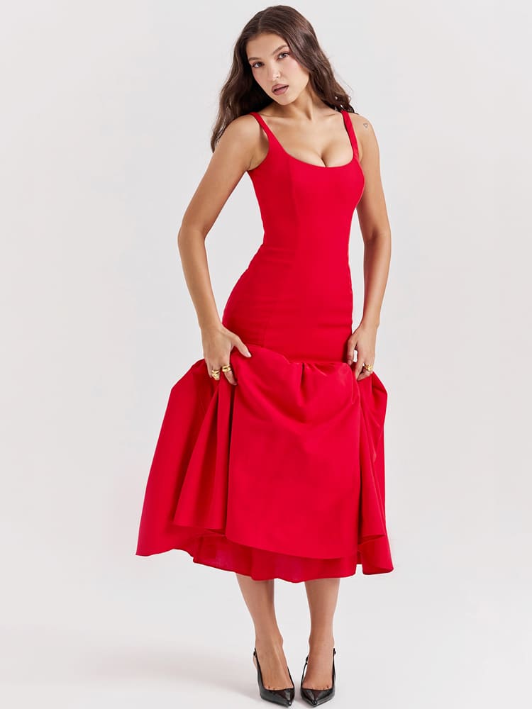 Beautifully Crafted Dress in a Classic Style