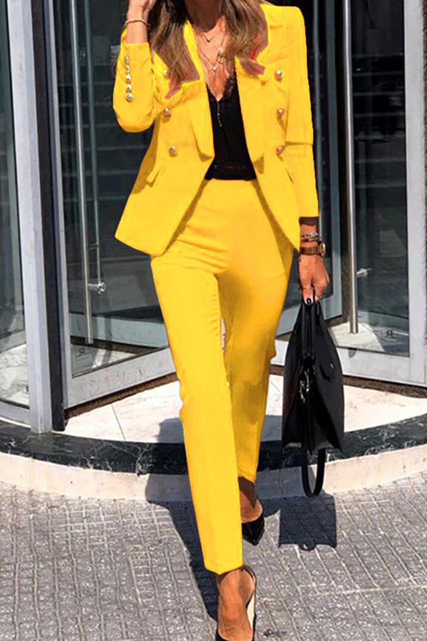 Elegantly Styled Pants for Everyday Wear