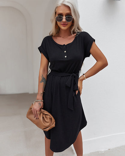 Beautifully Crafted Dress in a Classic Style