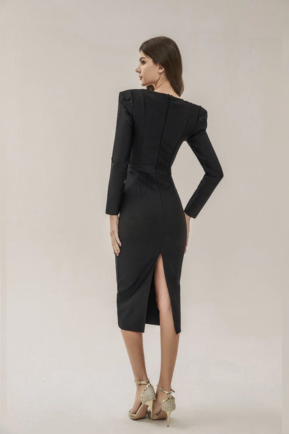 Classic Vintage Dress with a Flattering Fit