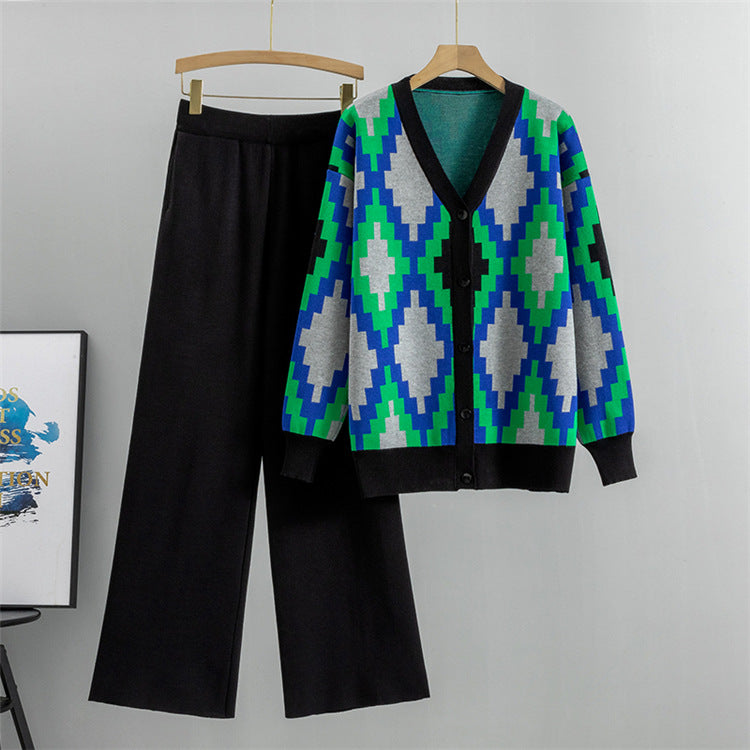 Classic Vintage Cardigan with a Flattering Fit