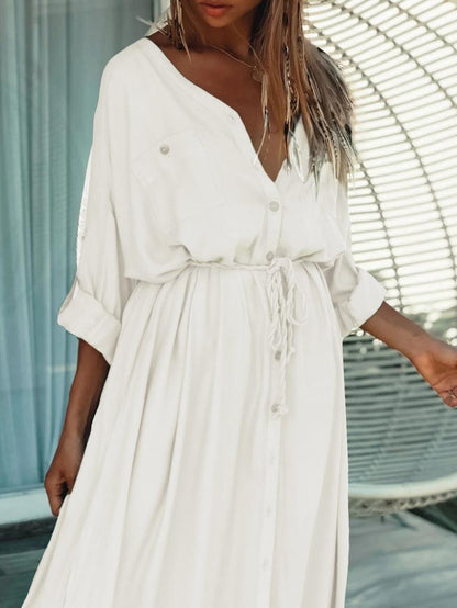 Effortlessly Elegant Dress with a Timeless Design