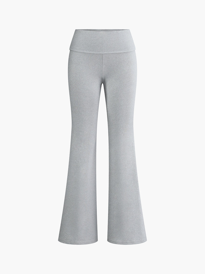 Effortlessly Elegant Pants with a Timeless Design