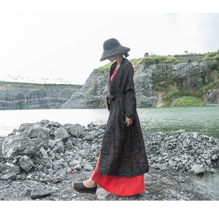 Beautifully Finished Cardigan in a Timeless Design