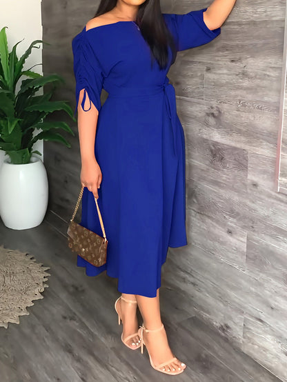 Classic Vintage Dress with a Flattering Fit