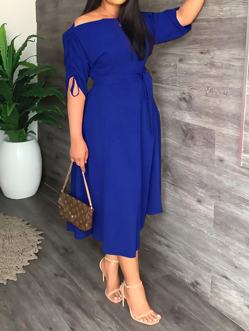 Classic Vintage Dress with a Flattering Fit