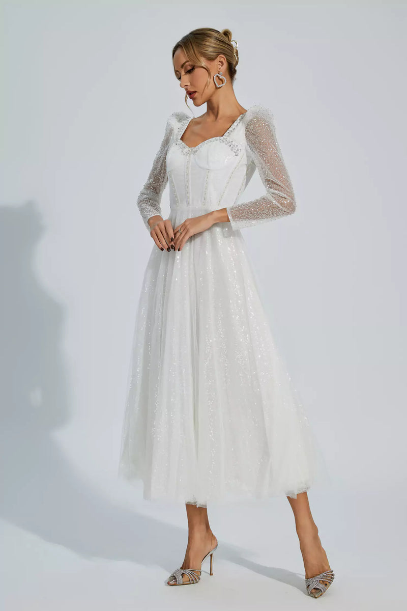Beautifully Crafted Dress in a Classic Style