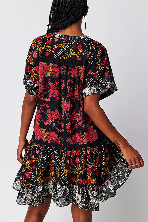 Classic Vintage Dress with a Flattering Fit