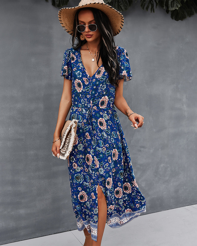 Well Tailored Dress with a Graceful Silhouette