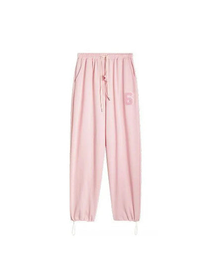 Elegantly Styled Pants for Everyday Wear