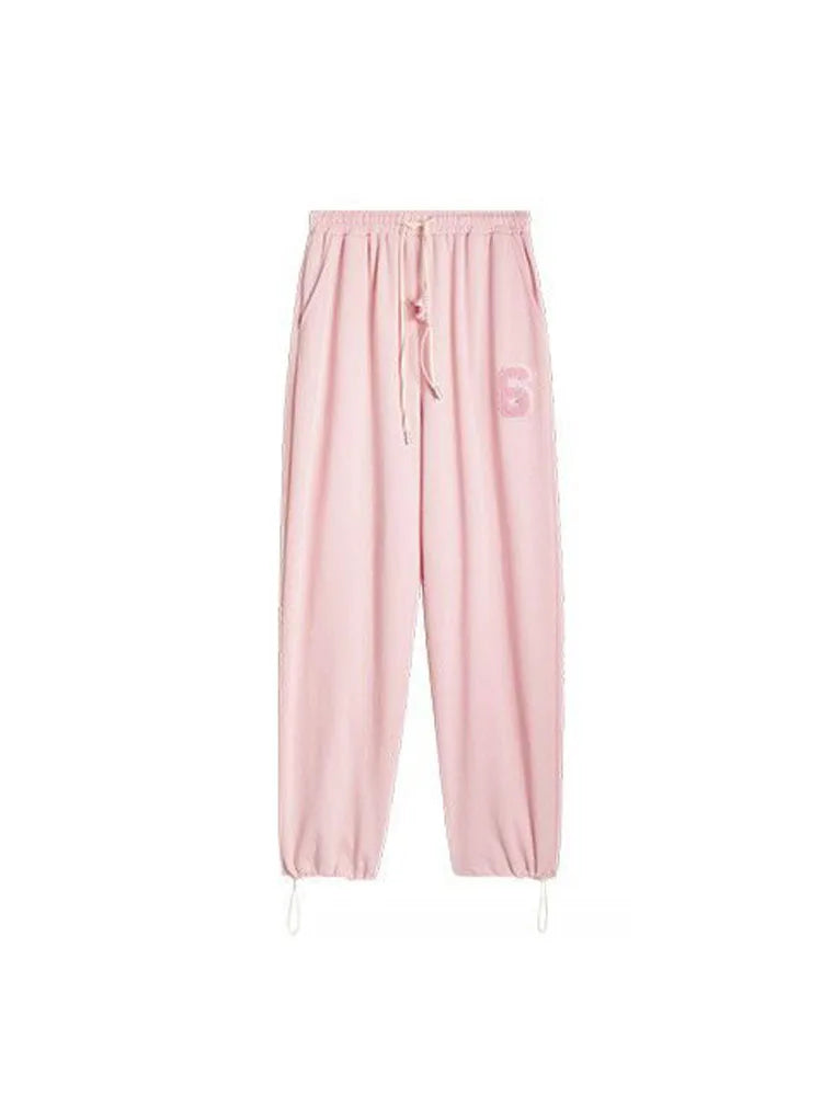 Elegantly Styled Pants for Everyday Wear