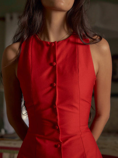 Well Tailored Dress with a Graceful Silhouette