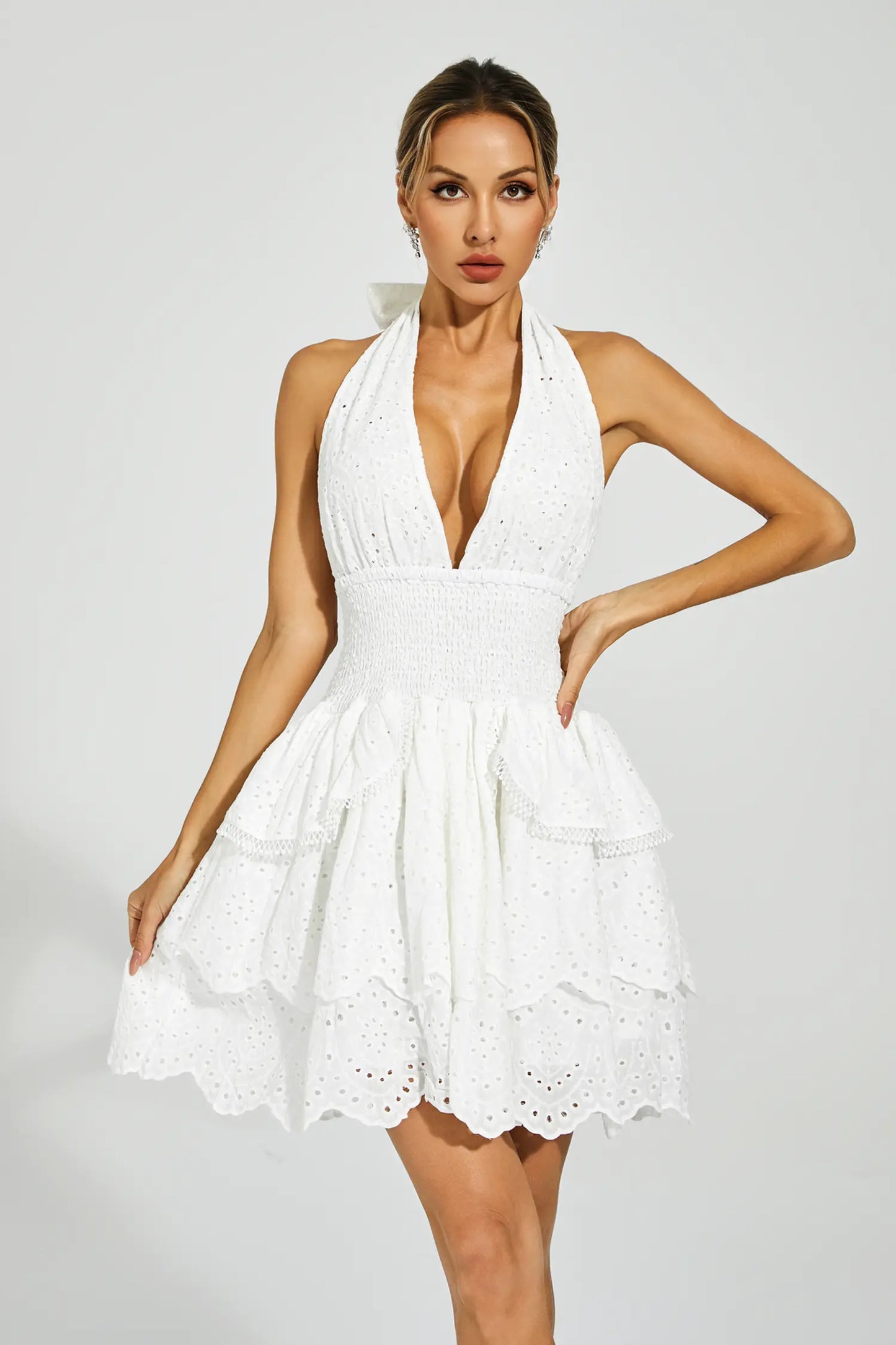 Beautifully Finished Dress in a Timeless Design