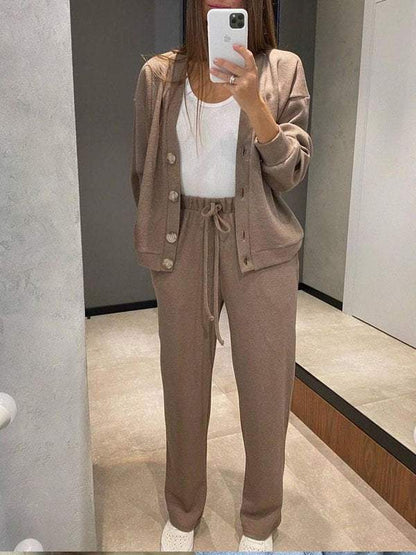 Well Tailored Jacket with a Graceful Silhouette