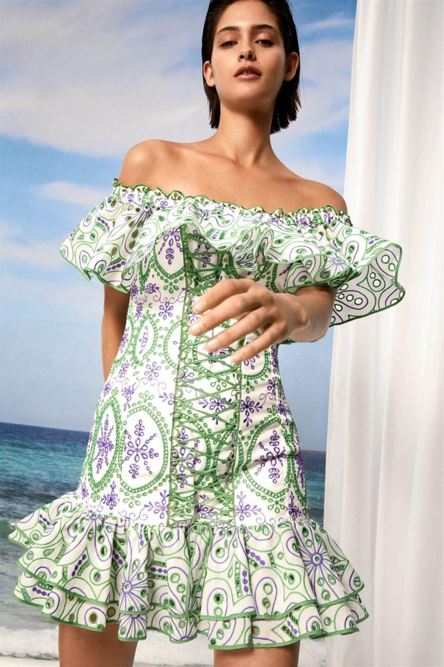Beautifully Crafted Dress in a Classic Style